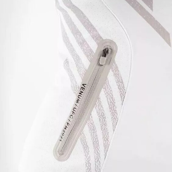 UFC Venum Authentic Fight Night Women’s Walkout Hoodie Jacket White - Picture 7 of 8